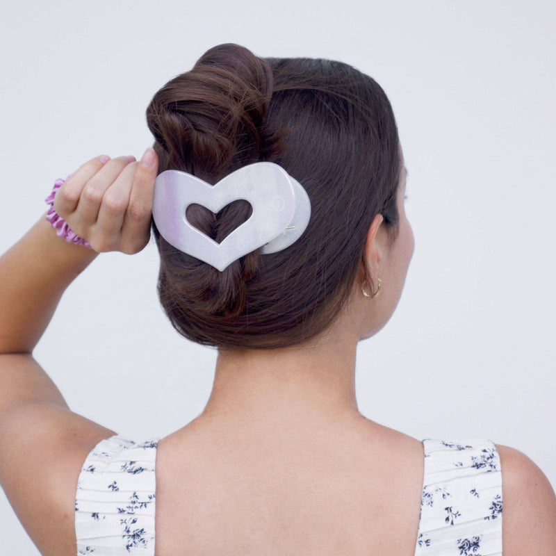 TELETIES - Mother of Pearl Heart Flat Clip