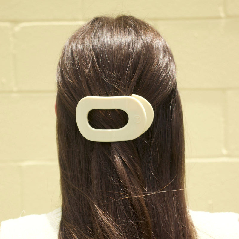 TELETIES - Flat Round Hair Clip | Medium | Butter Yellow