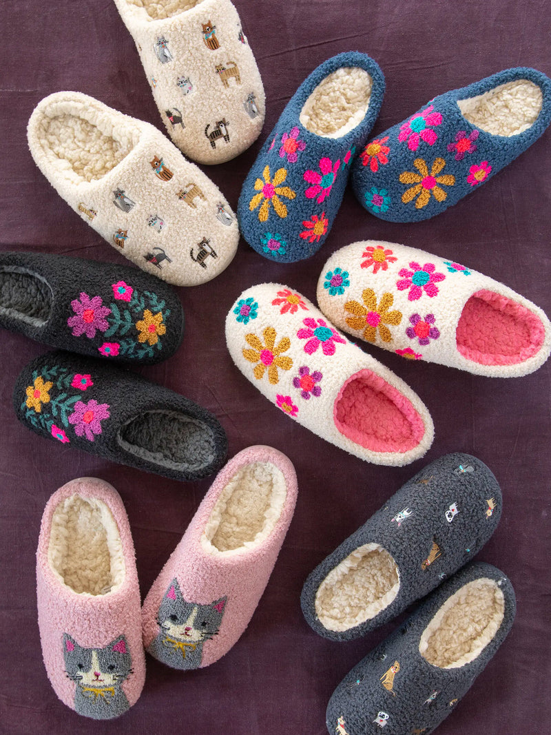 Natural Life Icon Sherpa Slippers - Pink Cat