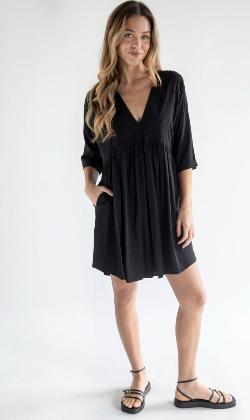 Natural Life Stella V-Neck Dress - Black Anne-Paige Natural Life Stella V-Neck Dress - Black Anne-Paige
