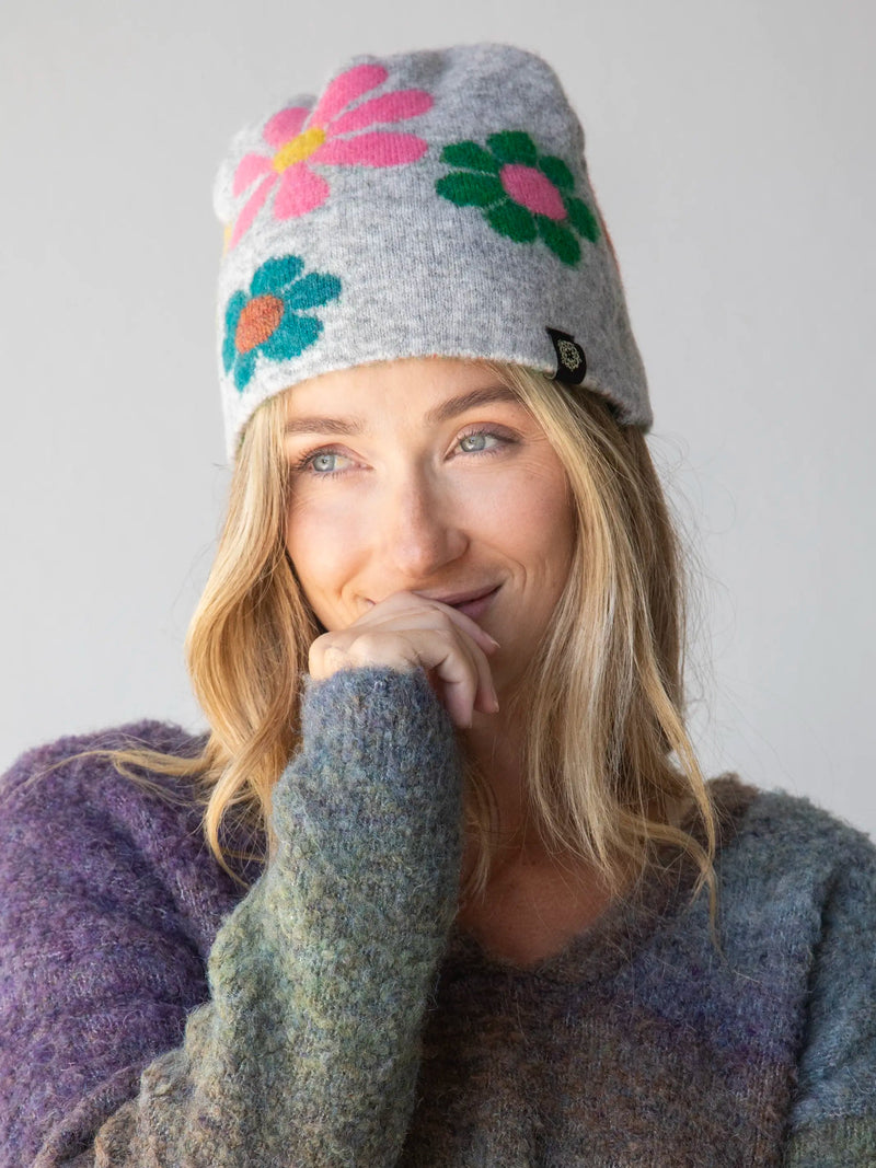 Natural Life Intarsia Beanie - Silver Daisy