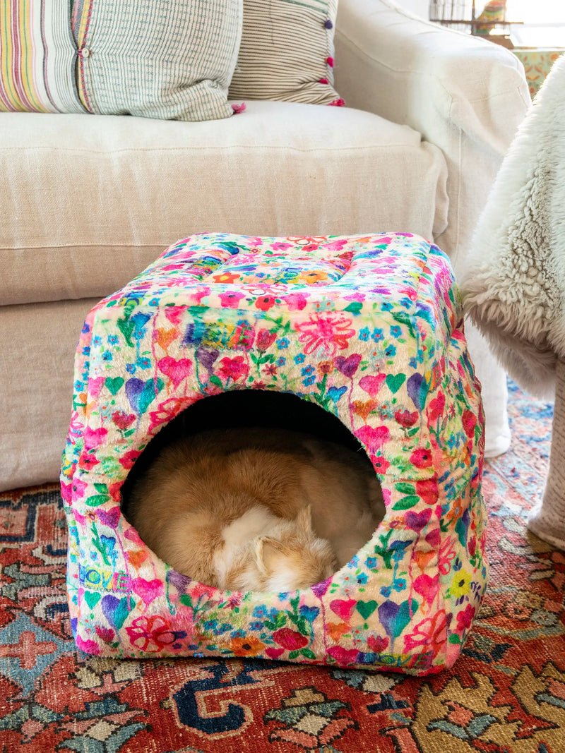 Natural Life Collapsible Cozy Cat Bed - Love Graffiti Floral