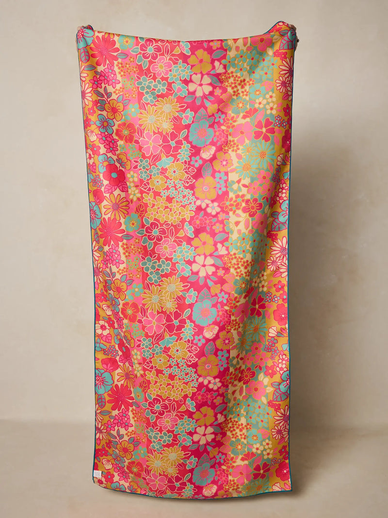 Natural Life - Double-Sided Microfiber Beach Towel - Fish