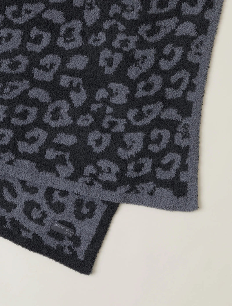 BAREFOOT DREAMS - CozyChic® Barefoot in the Wild® Throw (54" x 72")