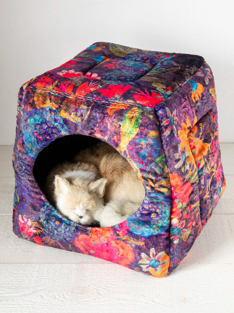 Natural Life Collapsible Cozy Cat Bed - Dark Floral Garden