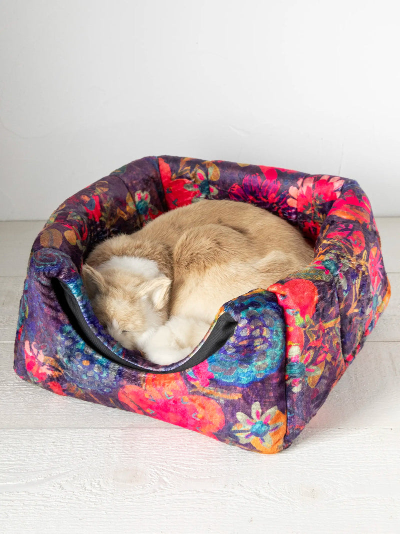 Natural Life Collapsible Cozy Cat Bed - Dark Floral Garden