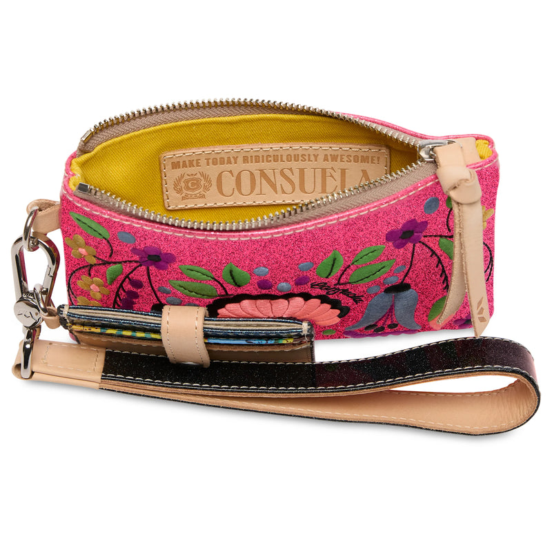 Consuela Combi, Ivy