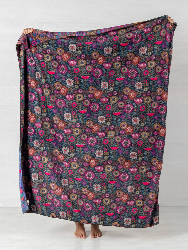 Natural Life Reversible Cozy Throw Blanket - Cottage