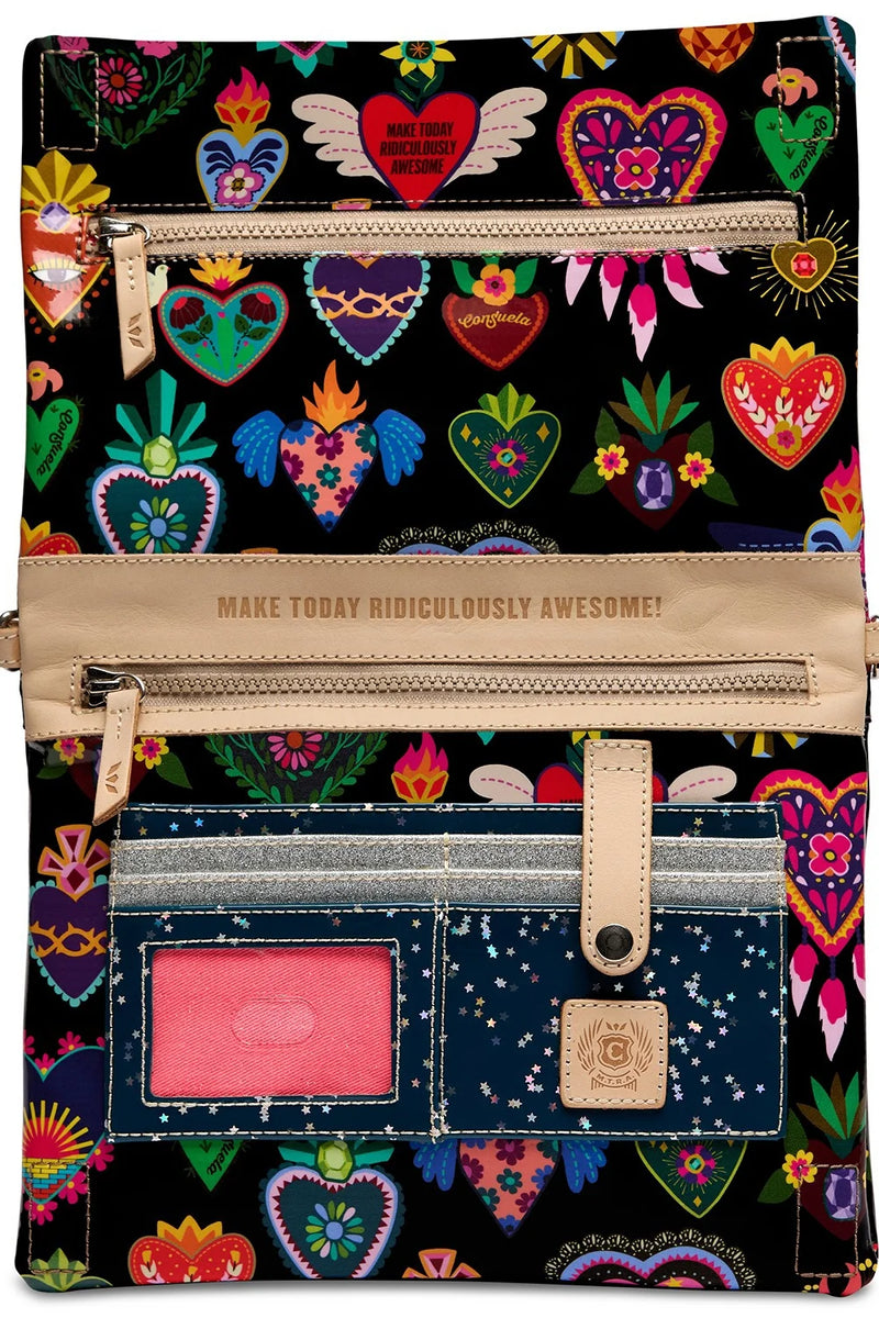 Consuela Metro Crossbody, Vida