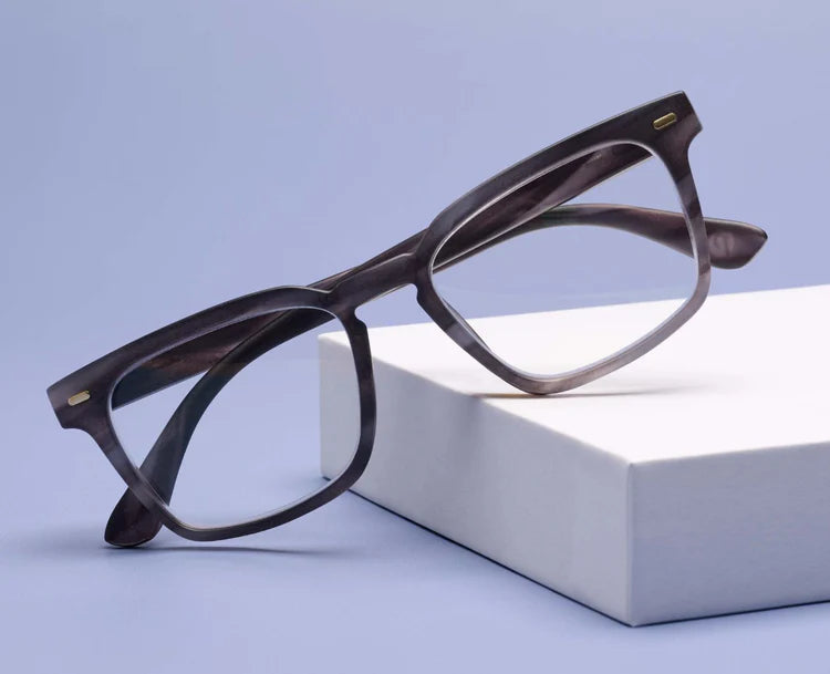 Peepers Readers - Jude - Charcoal Horn (with Blue Light Focus™ Eyewear Lenses)