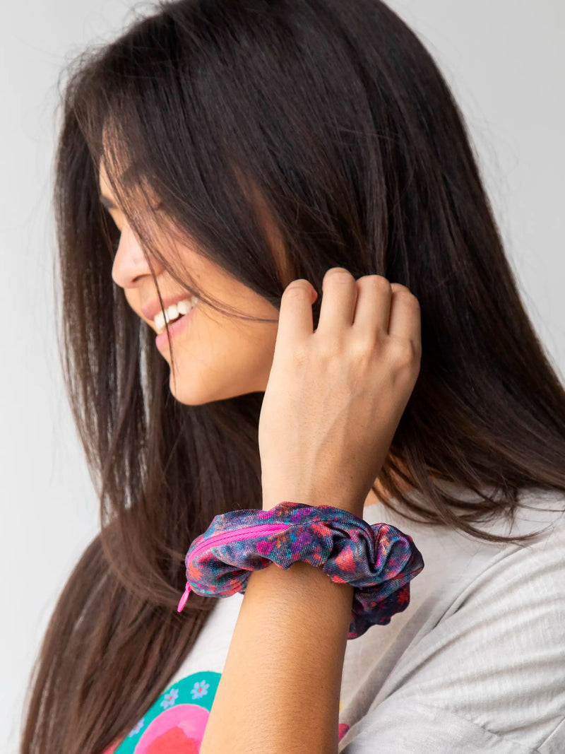 Natural Life® Hideaway Scrunchie - Dark Floral Garden