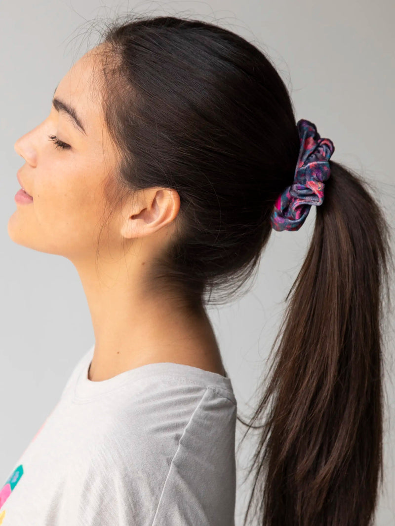 Natural Life® Hideaway Scrunchie - Dark Floral Garden