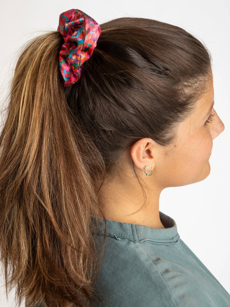 Natural Life® Hideaway Scrunchie - Pink Red Folk Floral