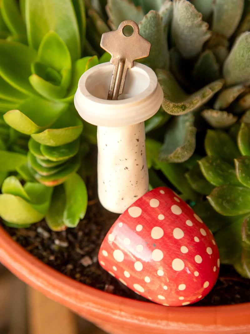 Natural Life Hide-A-Key Mushroom Stake