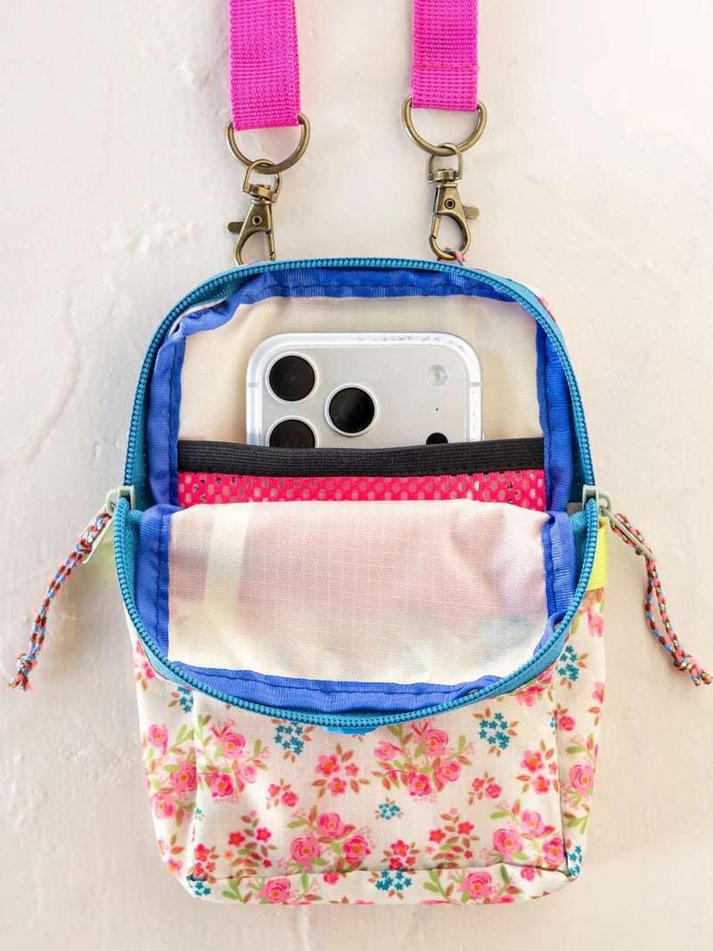 Natural Life® 8-in-1 Pocket Crossbody - Pink Bouquet