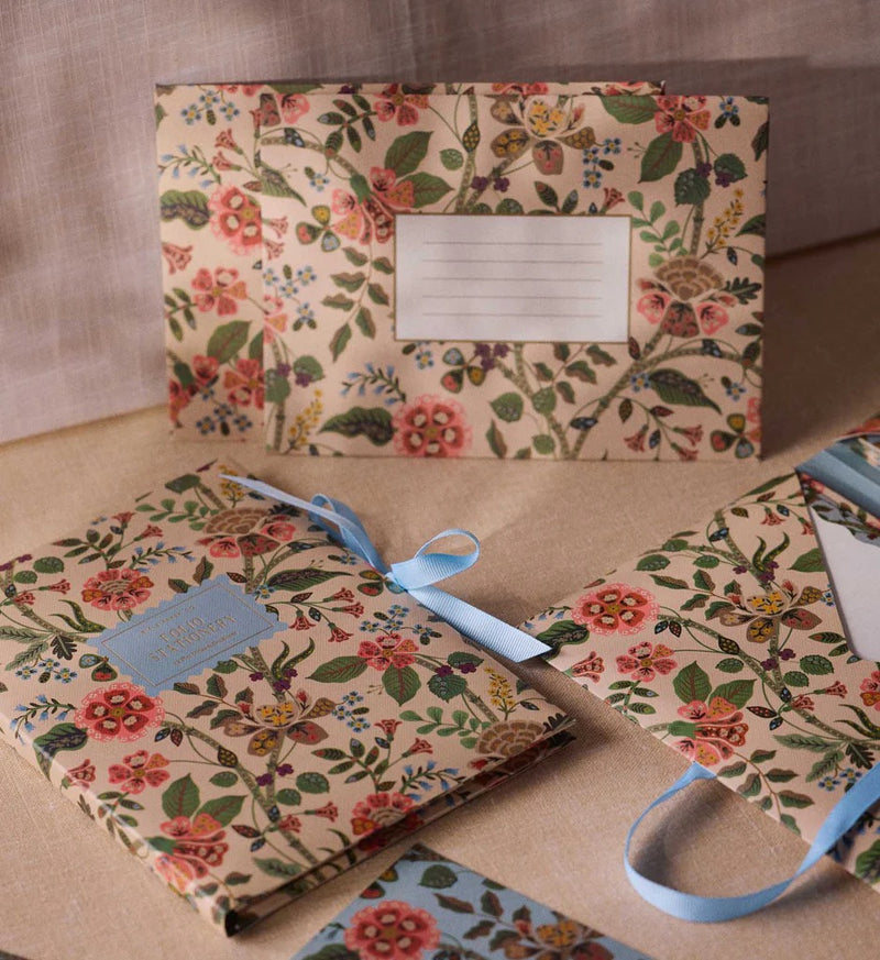 RIFLE PAPER CO. Gracie Folio Stationary Set