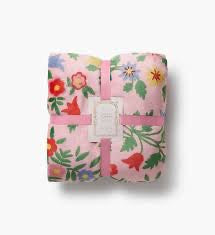RIFLE PAPER CO. Rosette Fleece Blanket