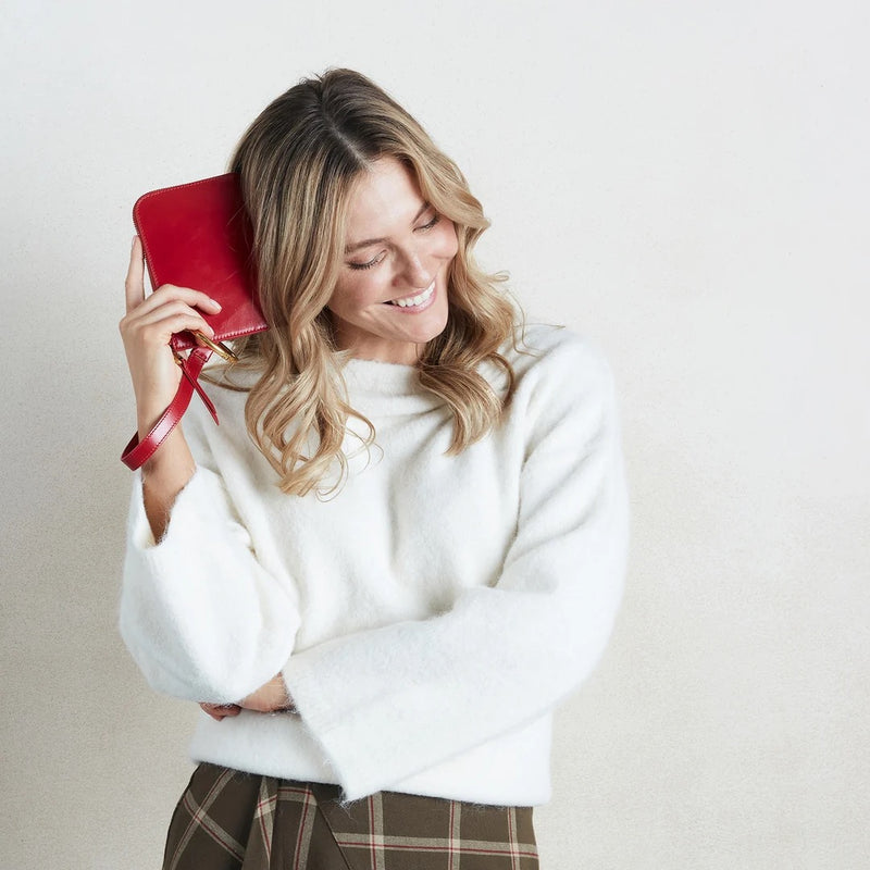 Hobo Jett Credit Card Wristlet In Polished Leather - True Red