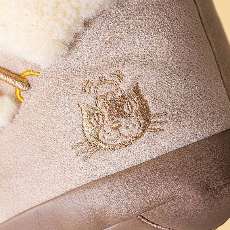 Jellycat Amuseables Perta Snow Boot