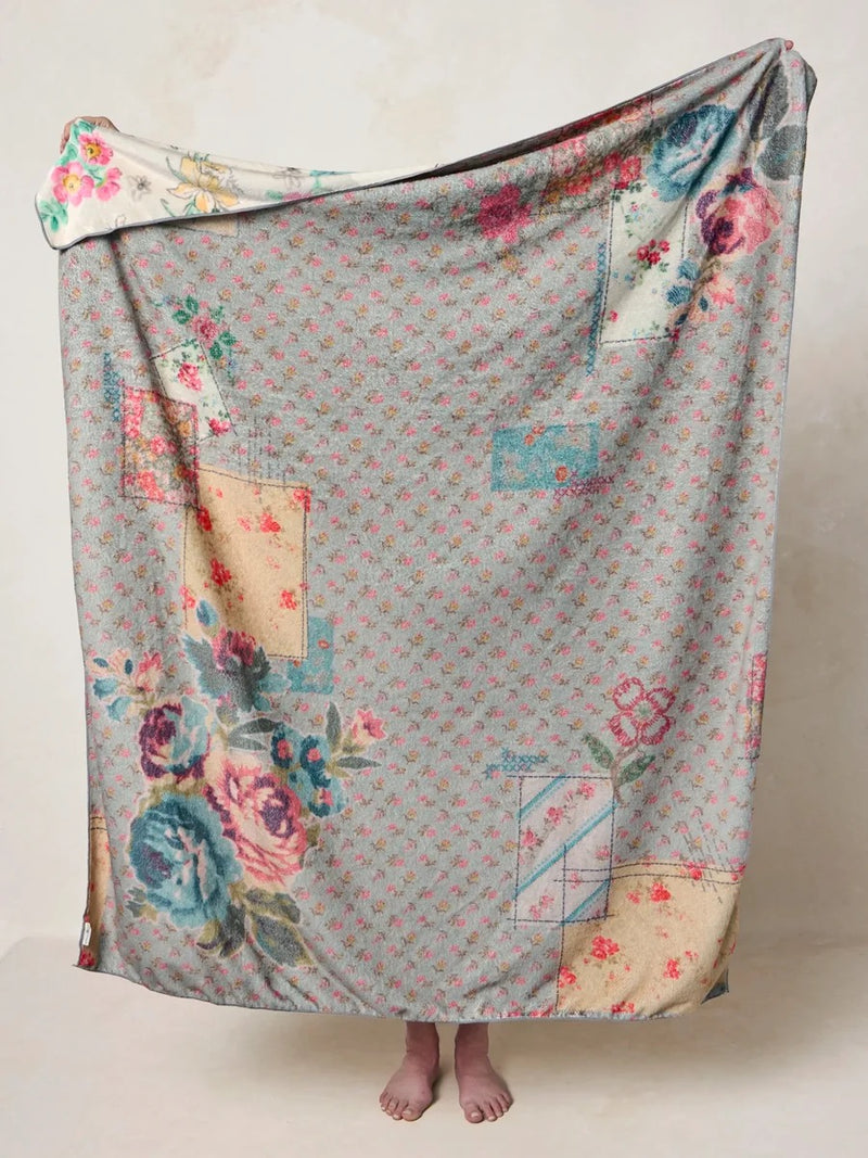 Natural Life Reversible Cozy Throw Blanket - Kitty Doodles