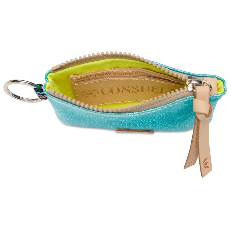 Consuela Pouch, Lumi