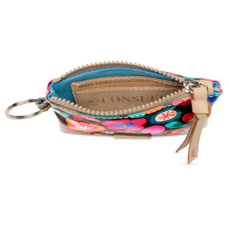 Consuela Pouch, Amelie