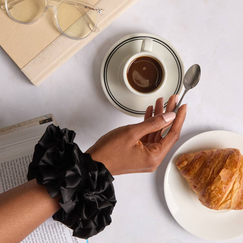 KITSCH - Black Ruffle Scrunchie