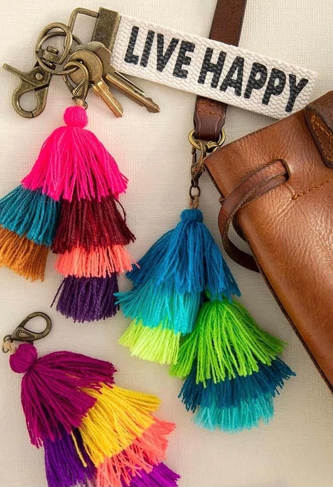 Natural Life Stacked Tassel Clip - Hot Pink