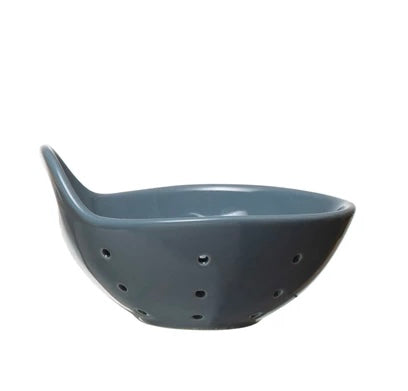 Creative Co-op Stoneware Berry Bowl with Handle, 4 Colors